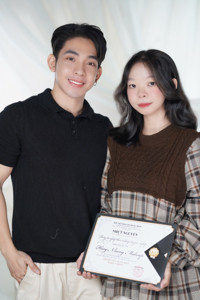 Hồng Nhung 