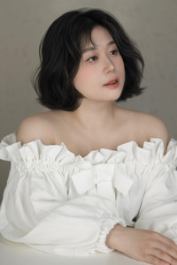 Phan Thuỷ MUA