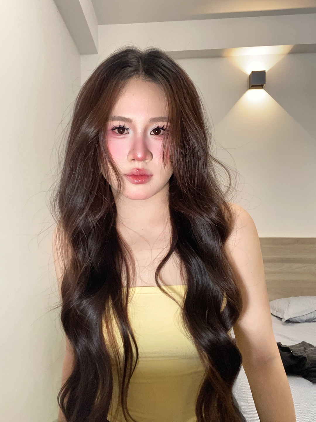 Ảnh thực tế trong hồ sơ của một thợ trang điểm