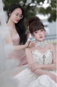 nguyenlymakeup.1998