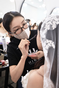 Phụng Lê makeup